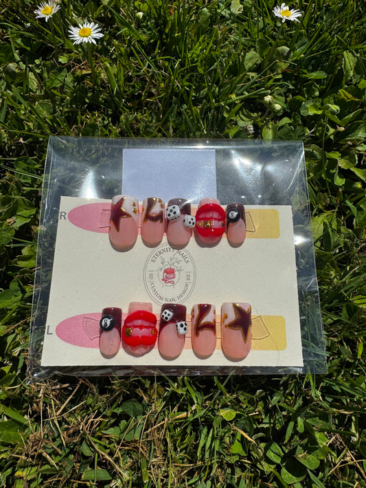 Lucky seven casino nails